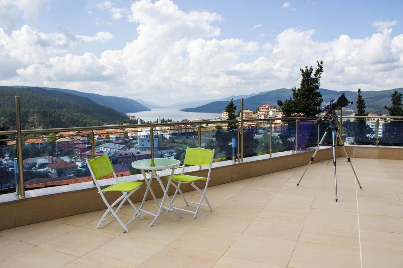 Safi Hotel Dospat Bagian luar foto
