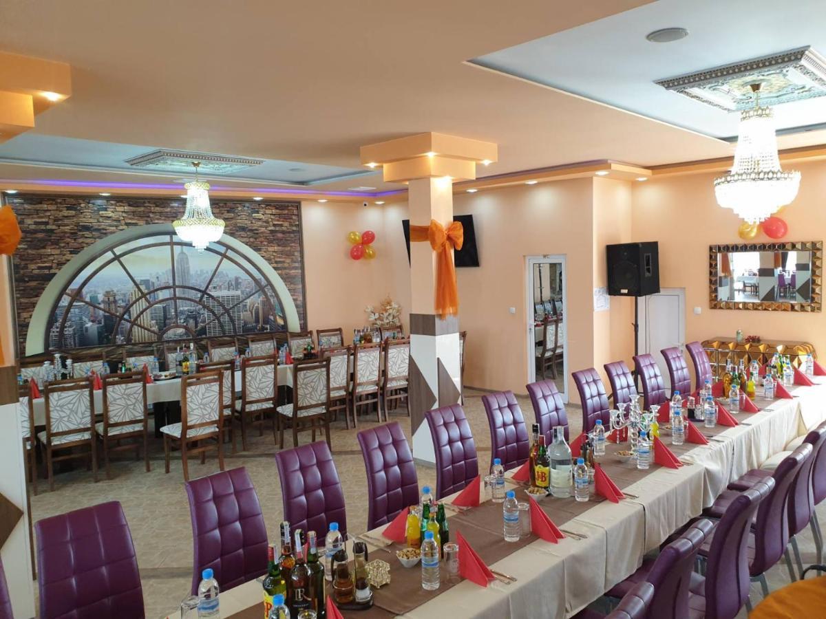 Safi Hotel Dospat Bagian luar foto