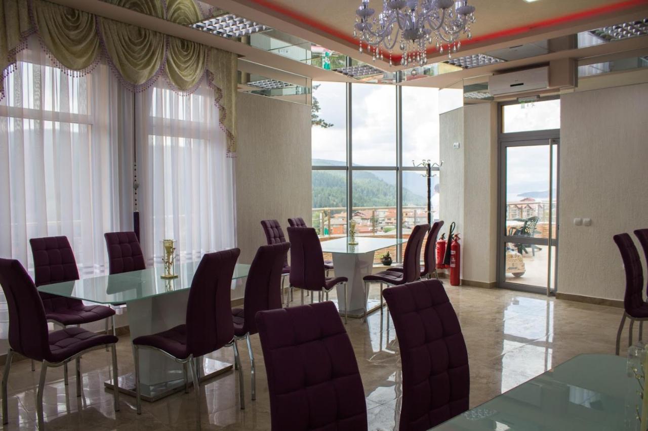 Safi Hotel Dospat Bagian luar foto