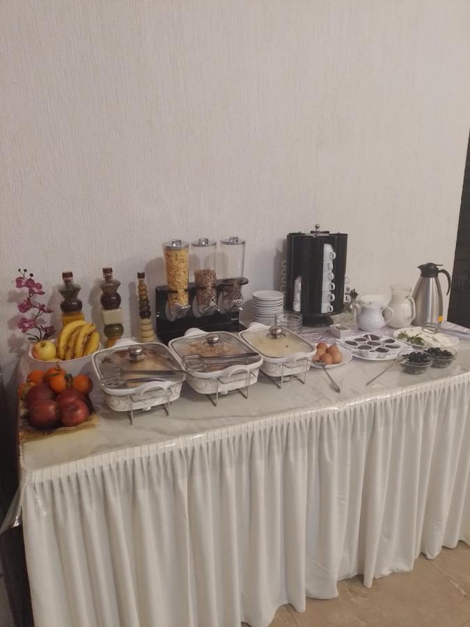 Safi Hotel Dospat Bagian luar foto