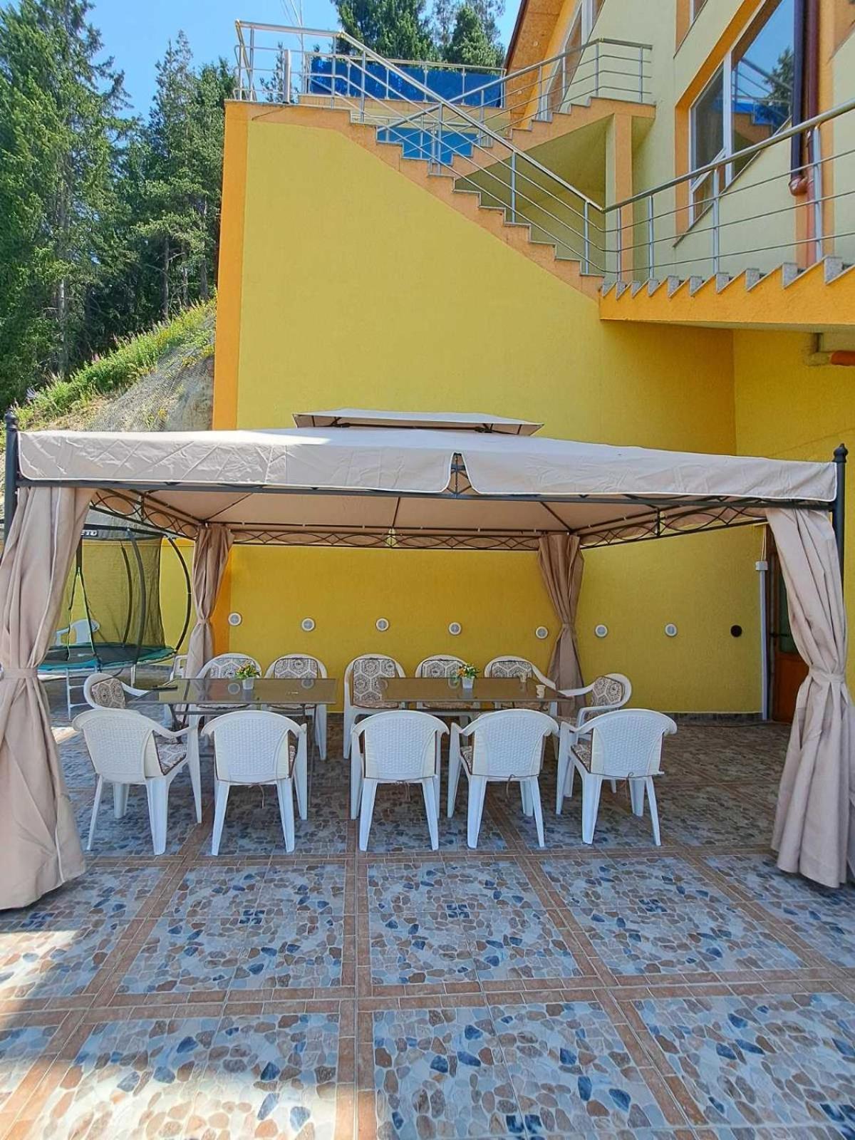 Safi Hotel Dospat Bagian luar foto