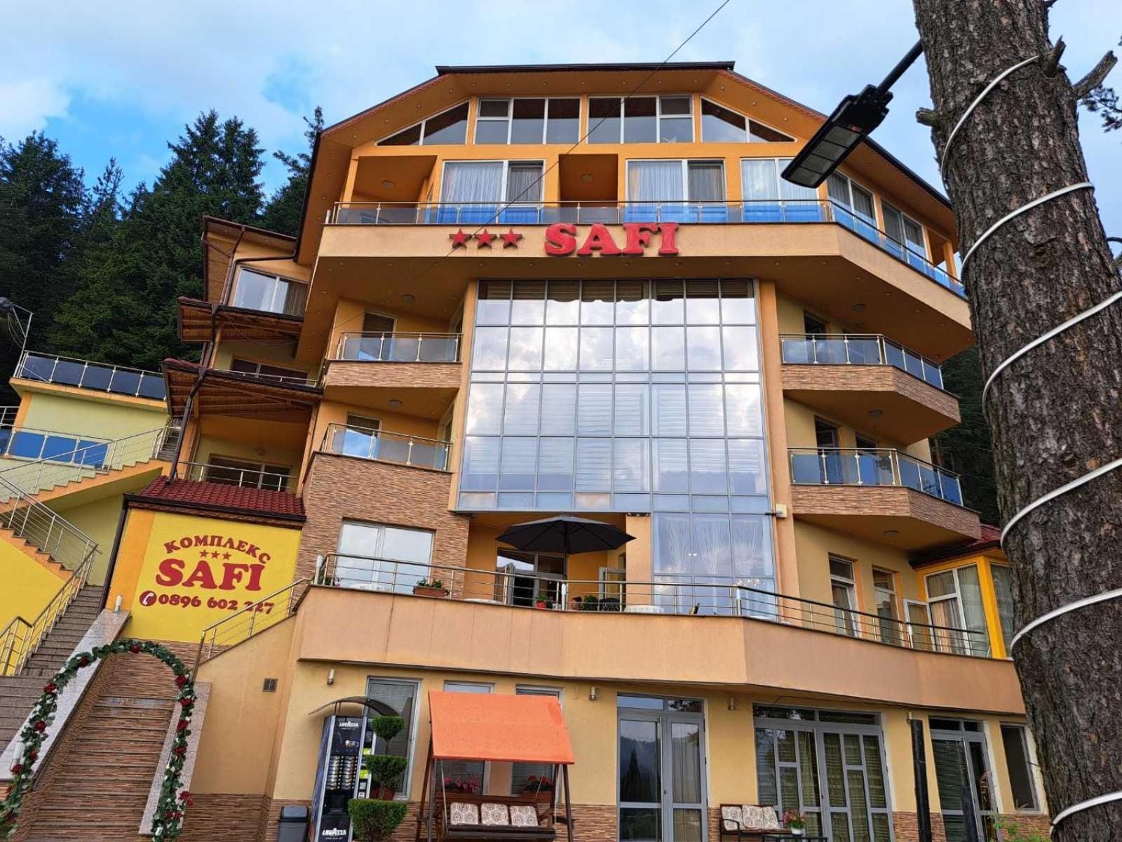 Safi Hotel Dospat Bagian luar foto