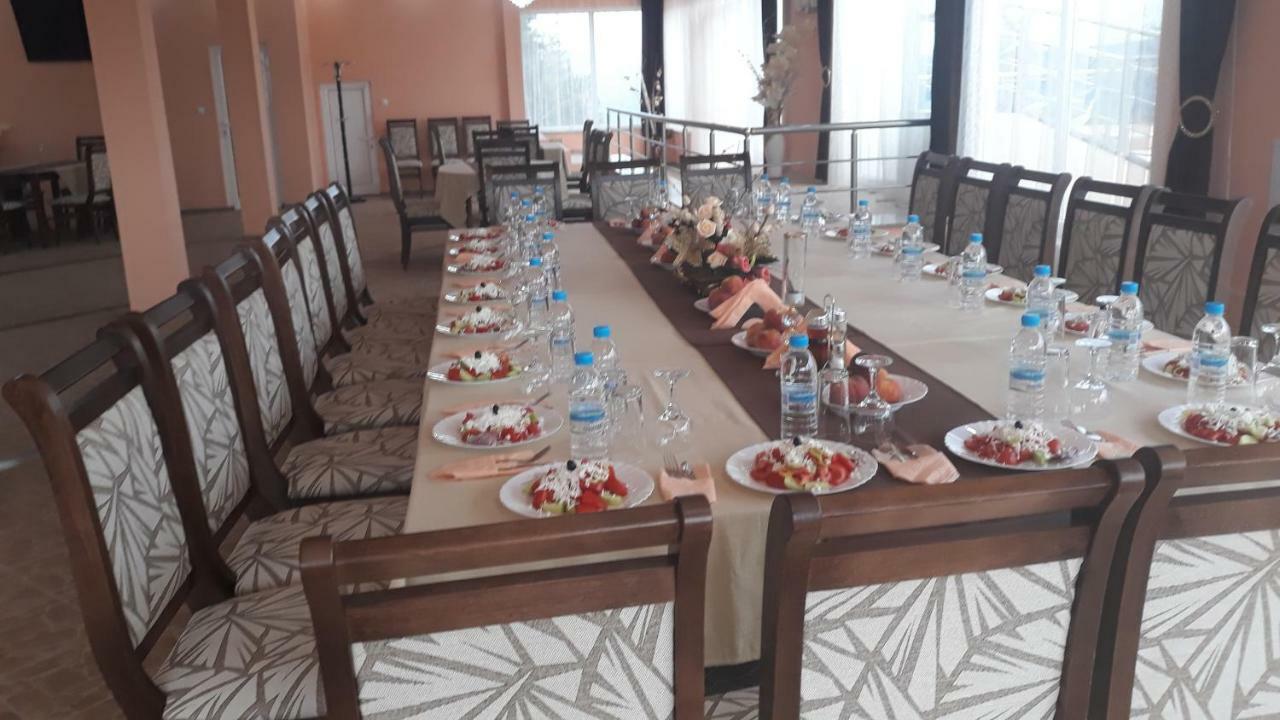 Safi Hotel Dospat Bagian luar foto